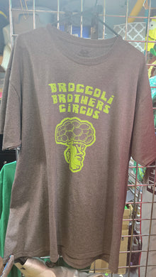 Extra Large broccoli brothers circus shirt grey fruit of the loom