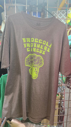 Extra Large broccoli brothers circus shirt grey fruit of the loom