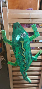 folk art wood scrap critter lizard