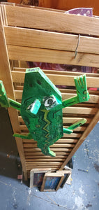 folk art wood scrap critter lizard