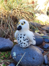Load image into Gallery viewer, Needle Felted Snowy Owl