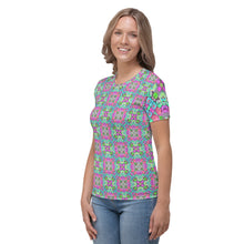 Load image into Gallery viewer, Women&#39;s T-shirtskull mandala
